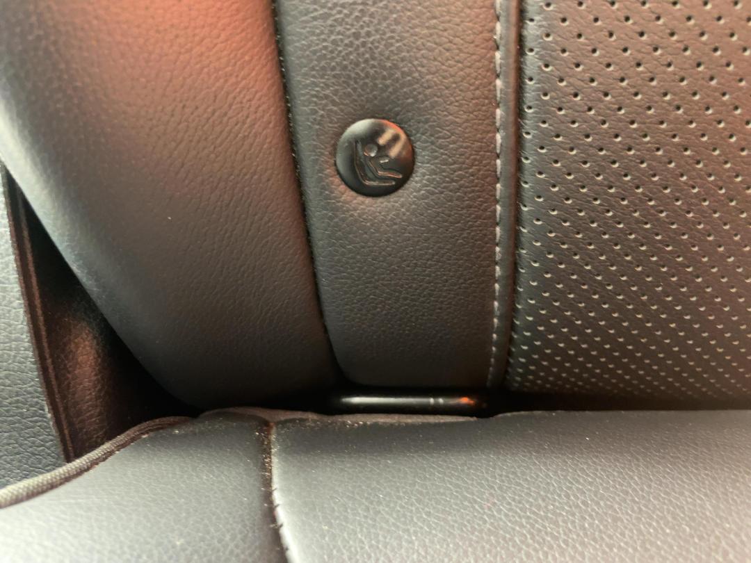 Photo '23' of Hyundai Santa FE