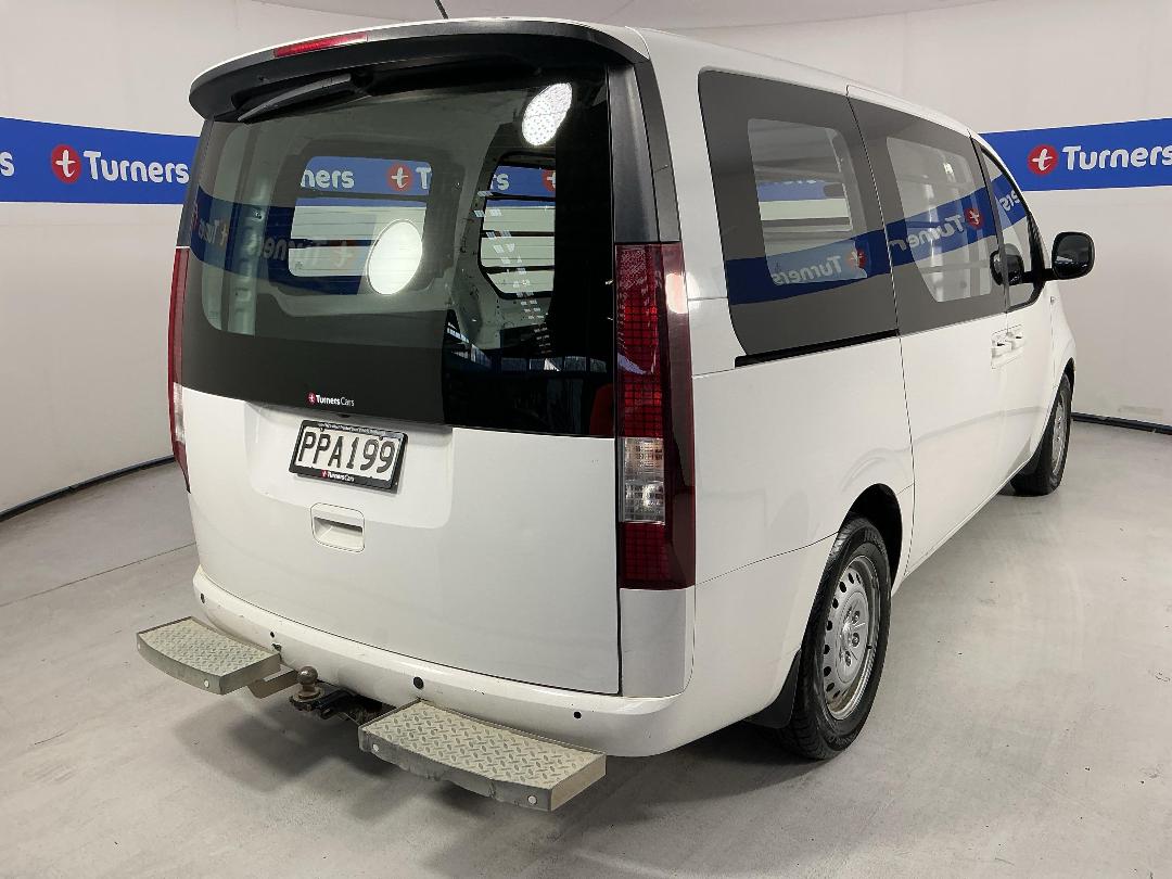 Photo '7' of Hyundai Staria Load