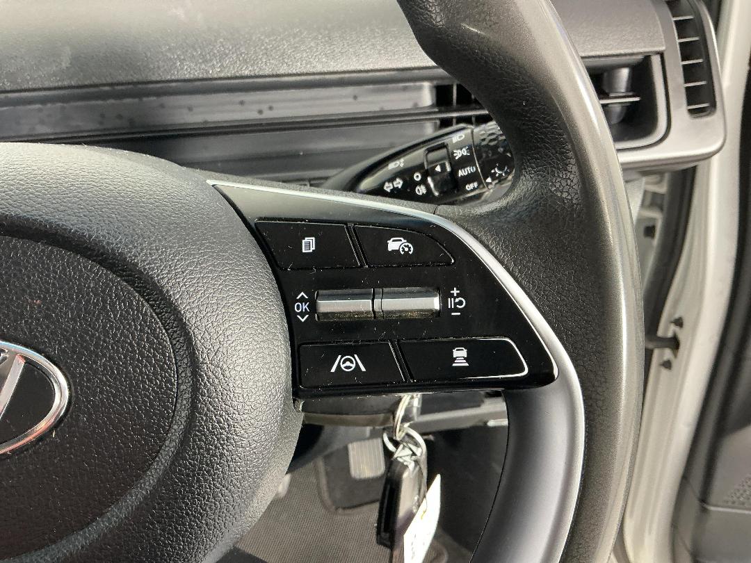 Photo '22' of Hyundai Staria Load