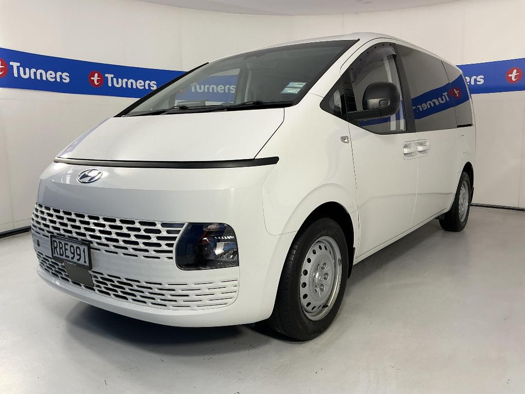 Photo '4' of Hyundai Staria Load