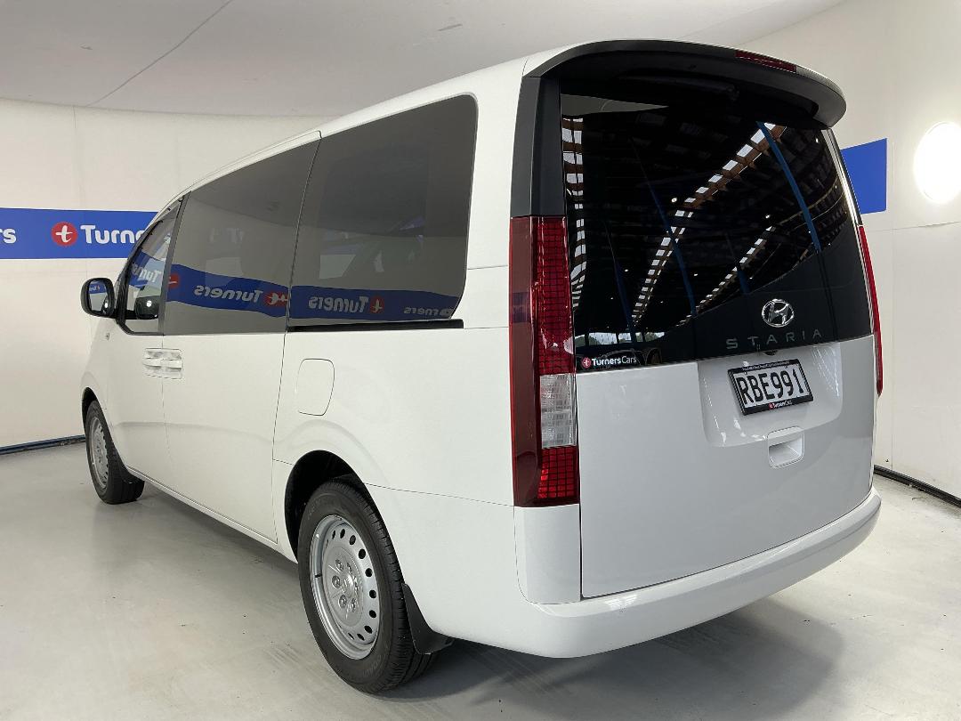 Photo '5' of Hyundai Staria Load