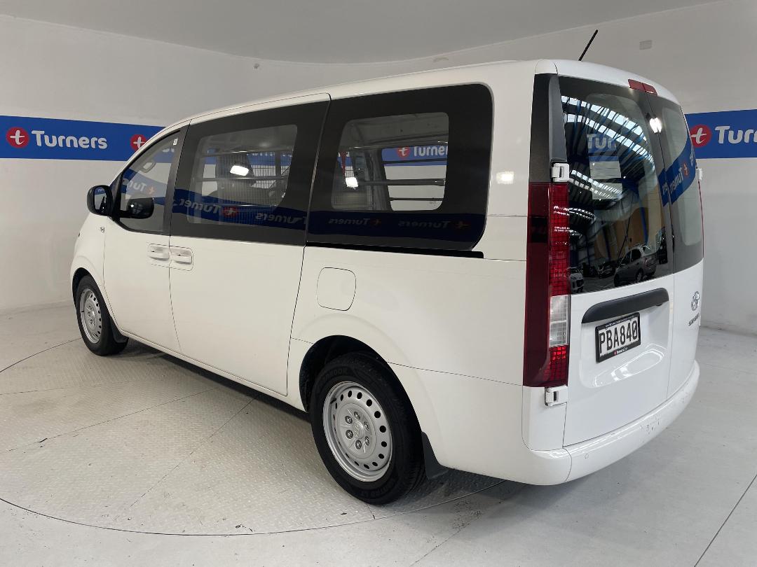 Photo '5' of Hyundai Staria Load