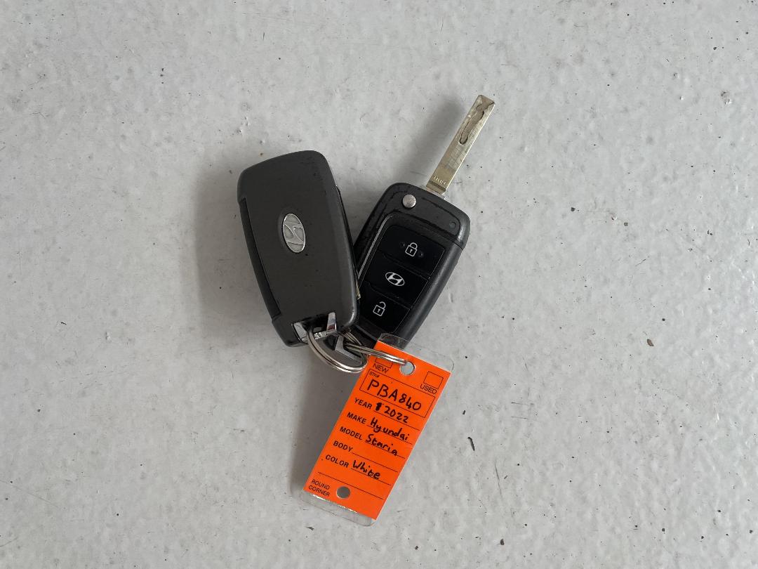 Photo '21' of Hyundai Staria Load