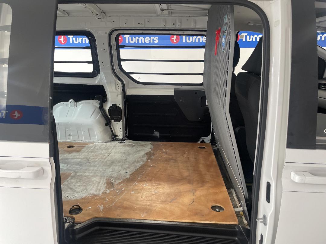 Photo '19' of Hyundai Staria Load