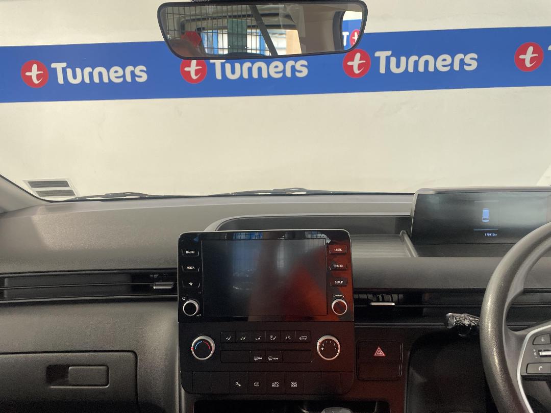 Photo '17' of Hyundai Staria Load