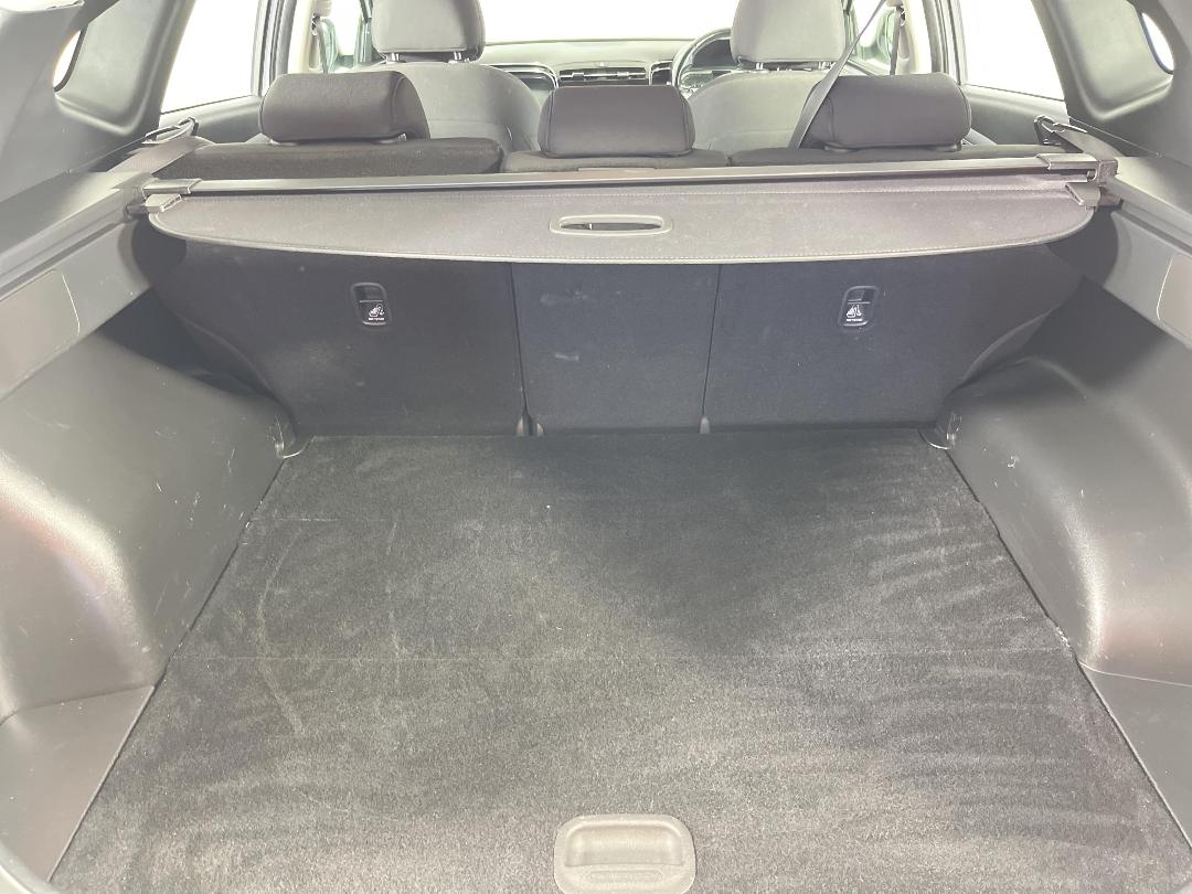 Photo '14' of Hyundai Tucson Photo '14' of Hyundai Tucson