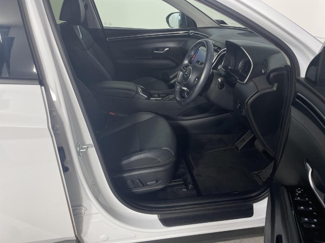 Photo '16' of Hyundai Tucson Photo '16' of Hyundai Tucson