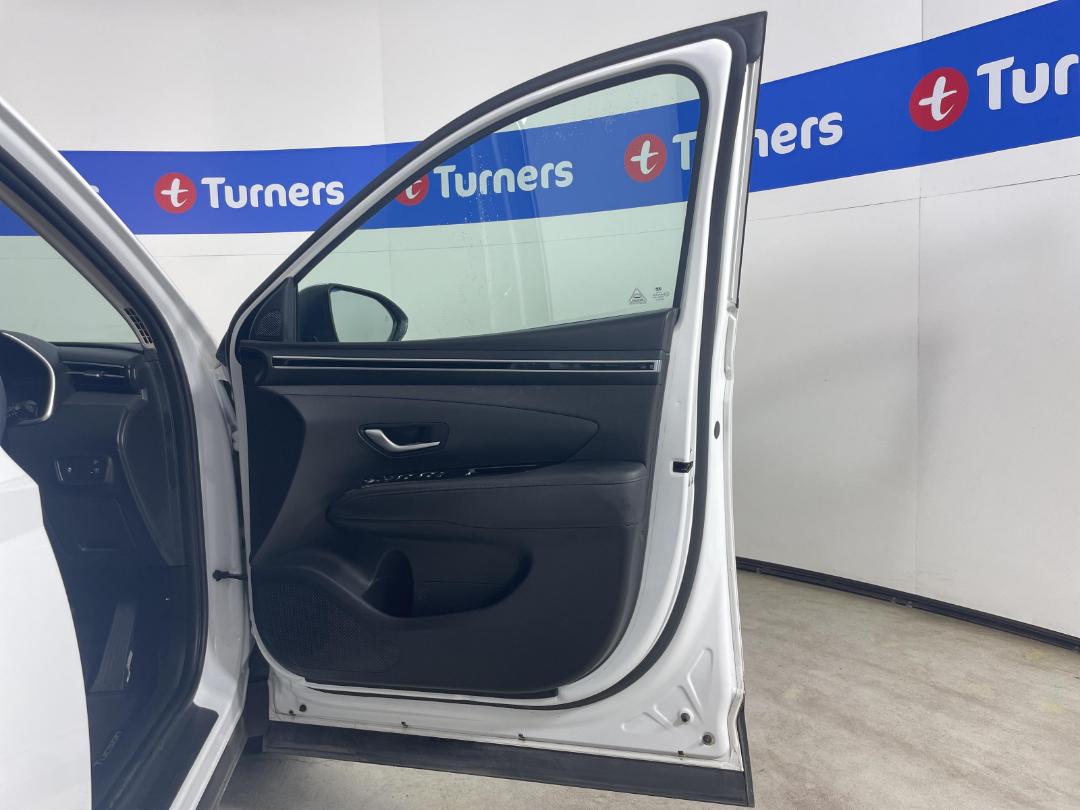 Photo '15' of Hyundai Tucson Photo '15' of Hyundai Tucson