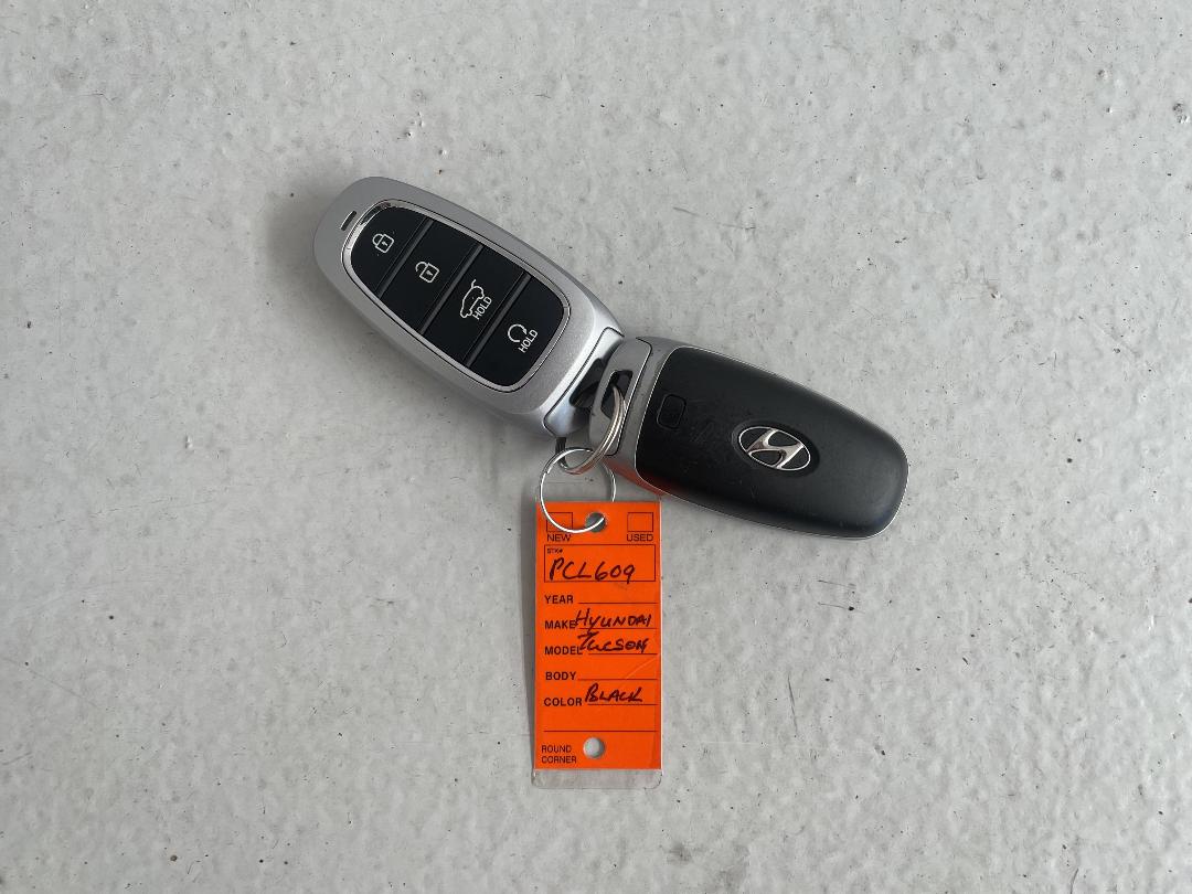 Photo '22' of Hyundai Tucson