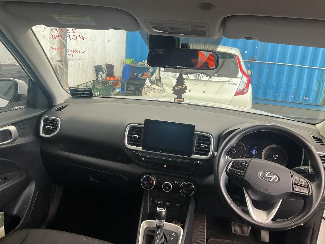 Photo '16' of Hyundai Venue