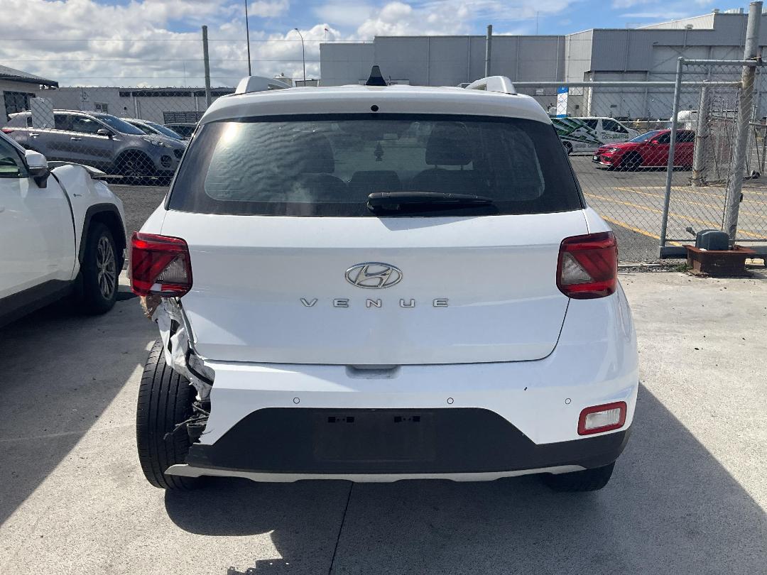 Photo '4' of Hyundai Venue