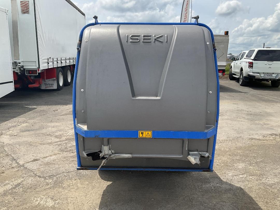 Photo '5' of Iseki S52 Mower