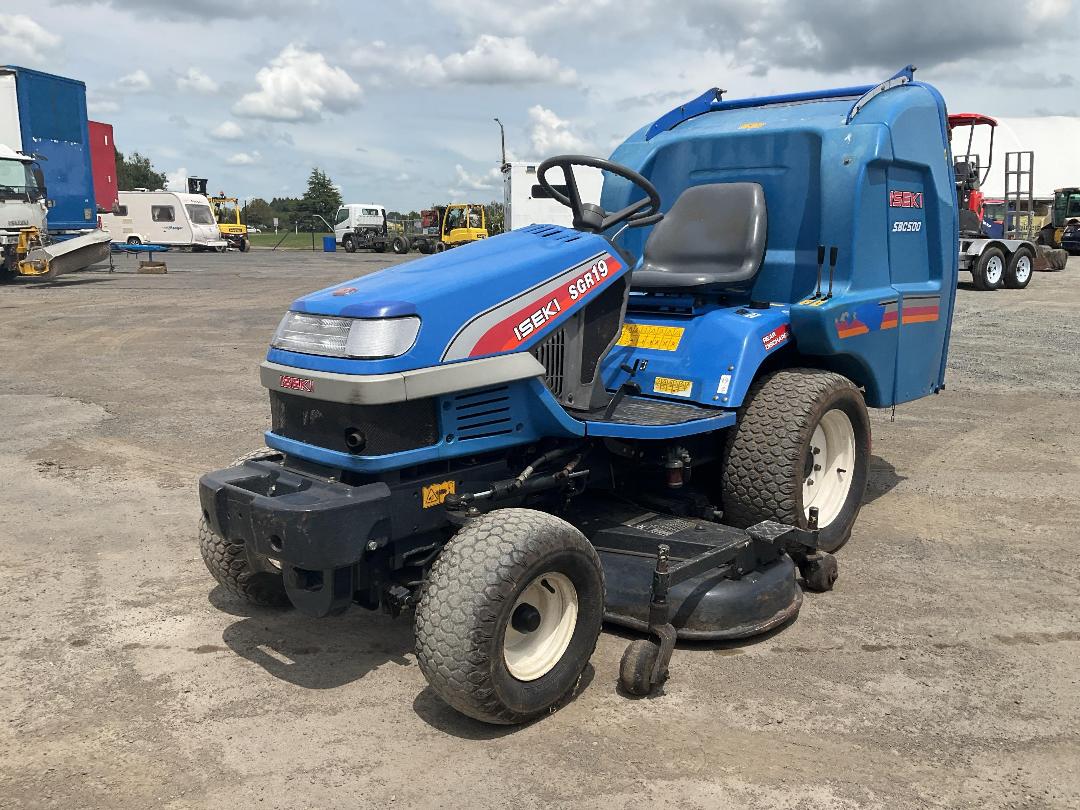 Photo '9' of Iseki S52 Mower