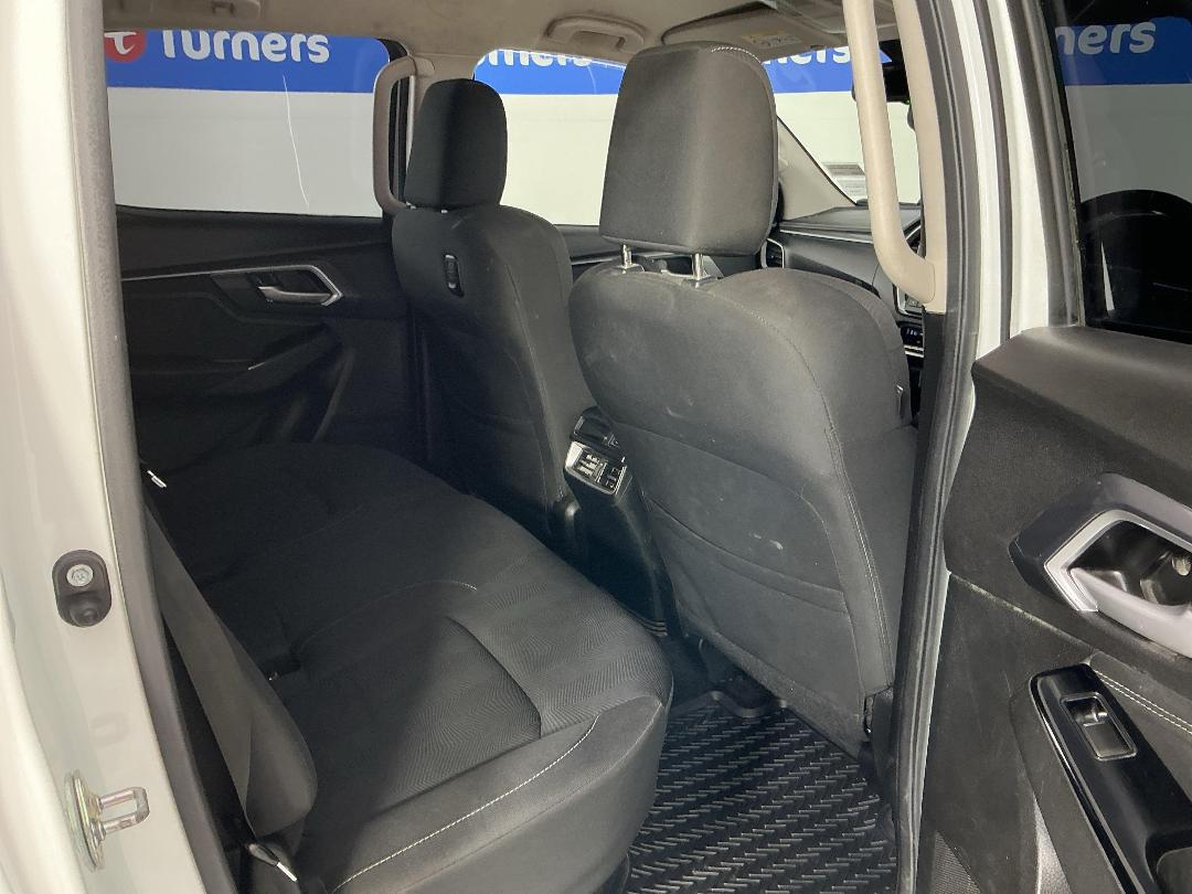 Photo '20' of Isuzu D-MAX Photo '20' of Isuzu D-MAX