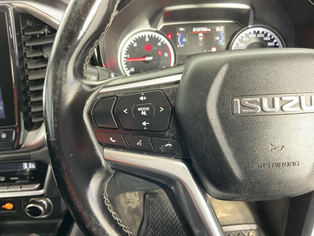 Photo '24' of Isuzu D-MAX Photo '24' of Isuzu D-MAX