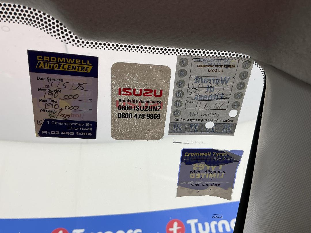 Photo '27' of Isuzu D-MAX Photo '27' of Isuzu D-MAX