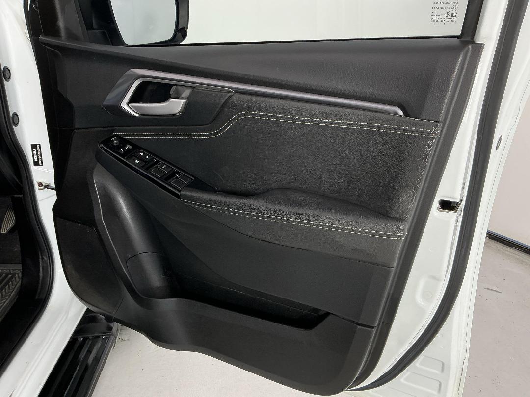 Photo '15' of Isuzu D-MAX Photo '15' of Isuzu D-MAX