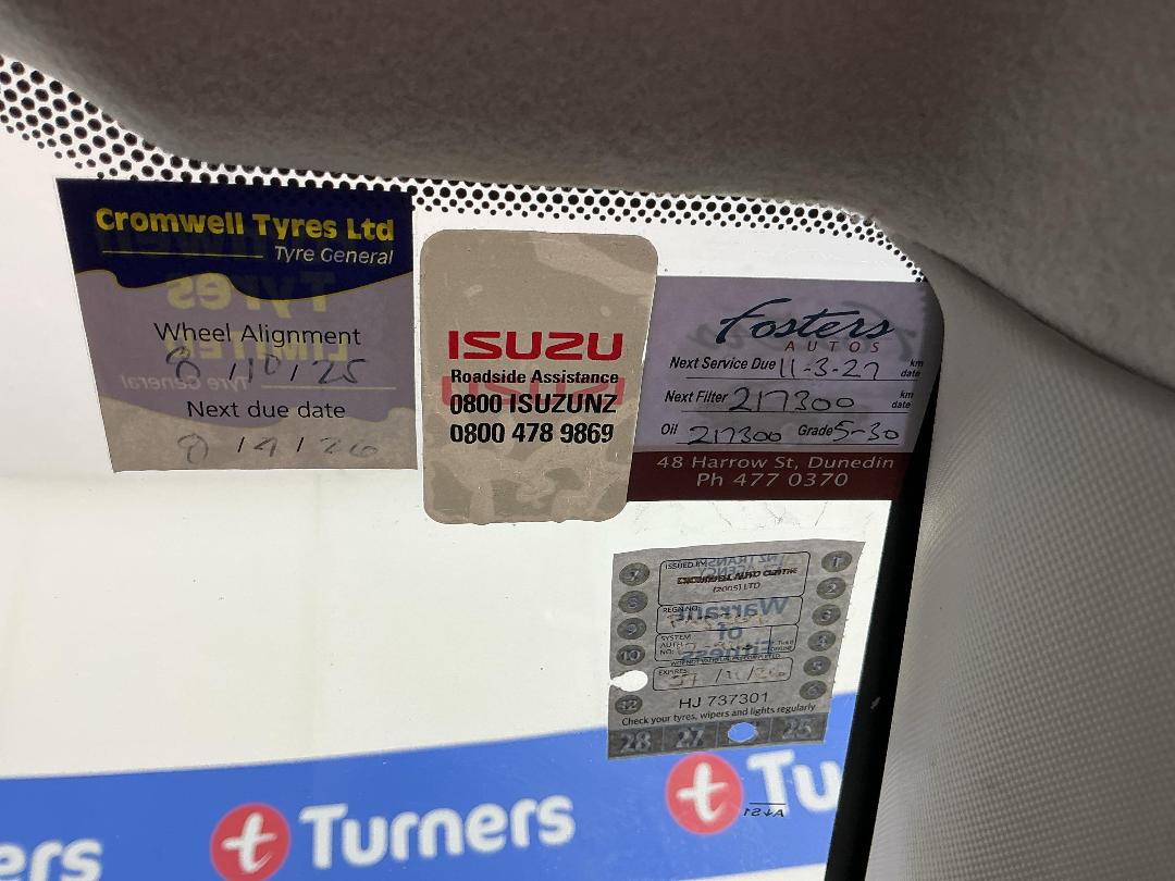 Photo '27' of Isuzu D-MAX Photo '27' of Isuzu D-MAX