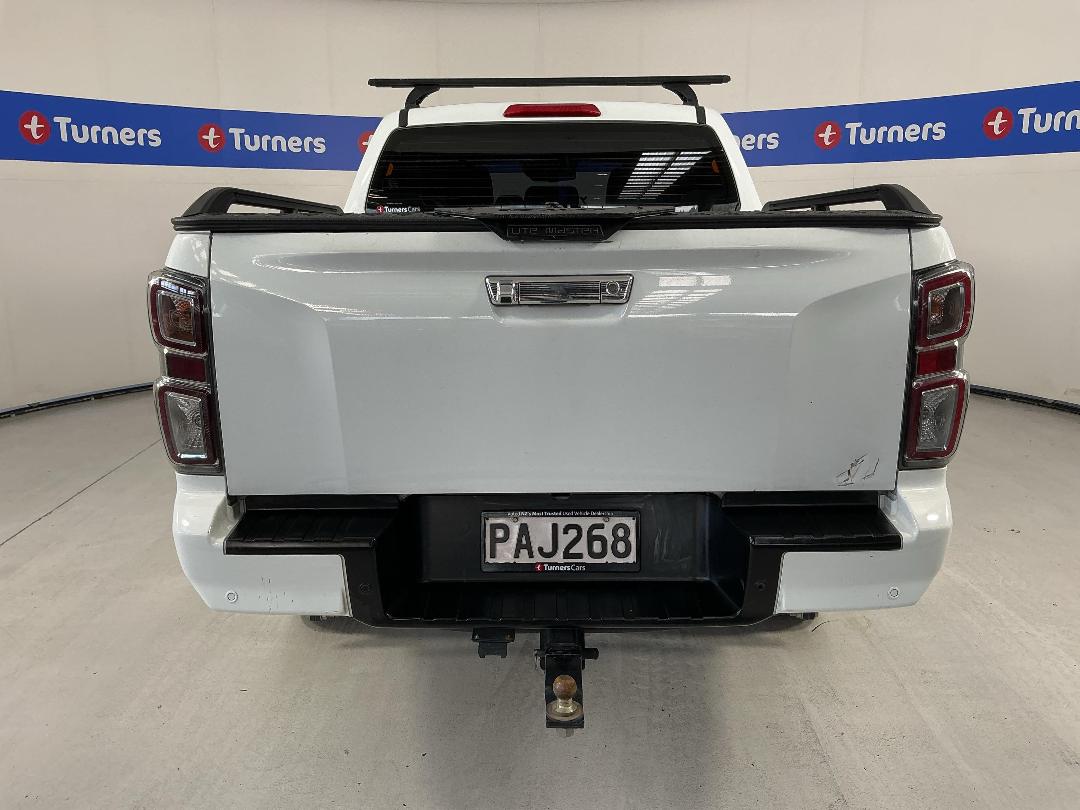 Photo '6' of Isuzu D-MAX Photo '6' of Isuzu D-MAX