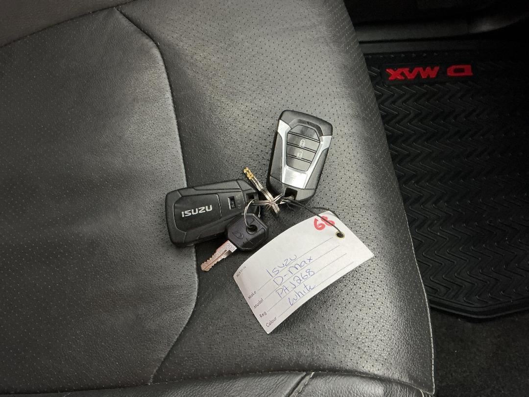 Photo '22' of Isuzu D-MAX Photo '22' of Isuzu D-MAX