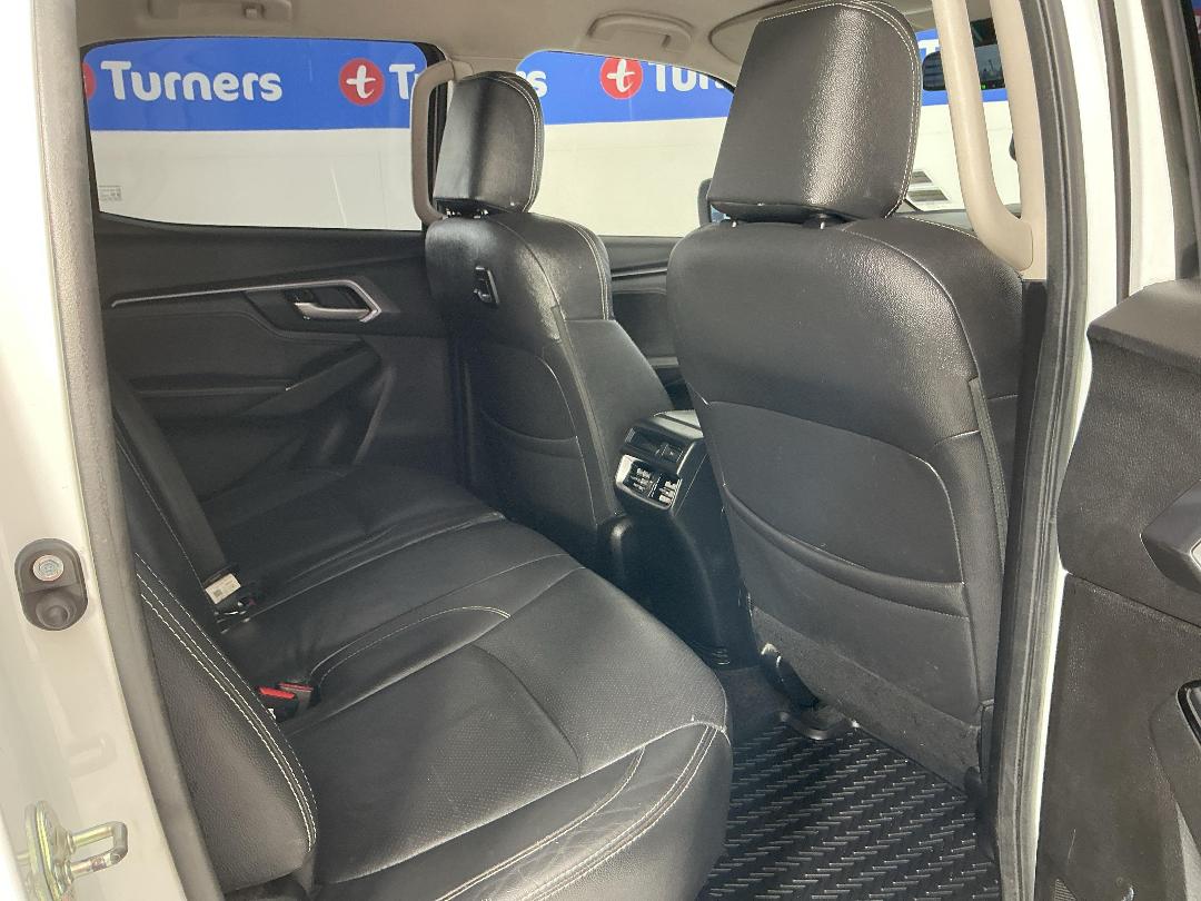 Photo '20' of Isuzu D-MAX Photo '20' of Isuzu D-MAX