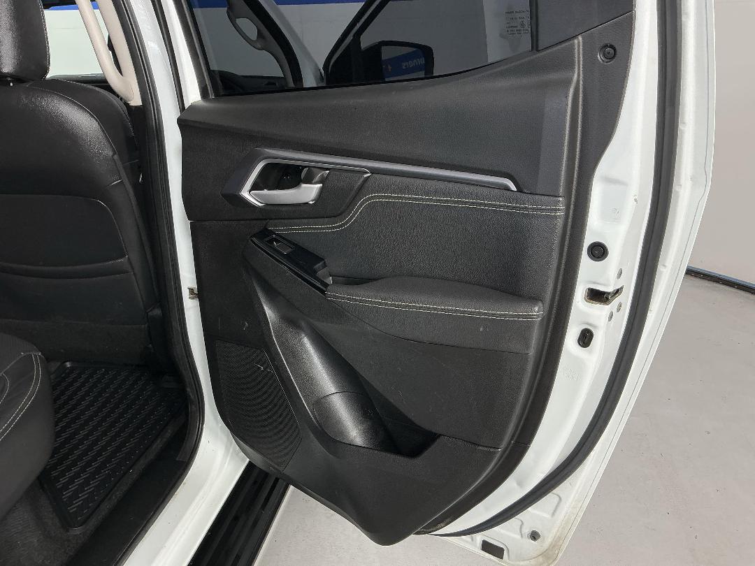 Photo '19' of Isuzu D-MAX Photo '19' of Isuzu D-MAX