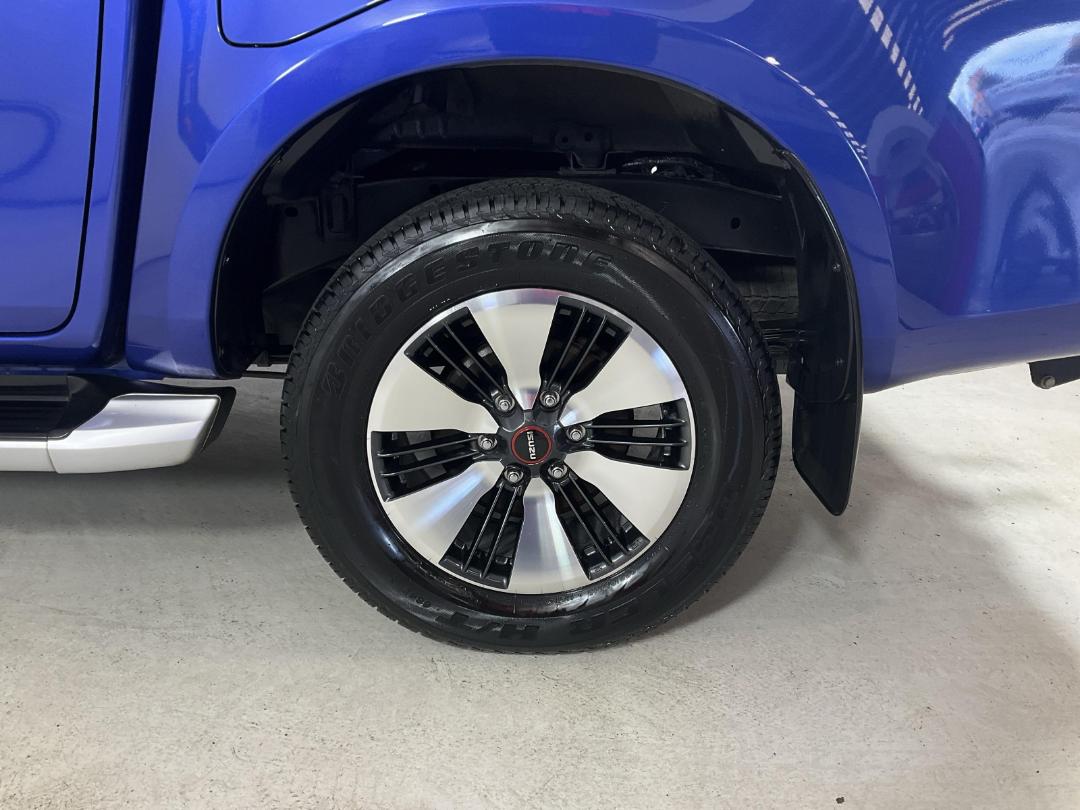 Photo '11' of Isuzu D-MAX