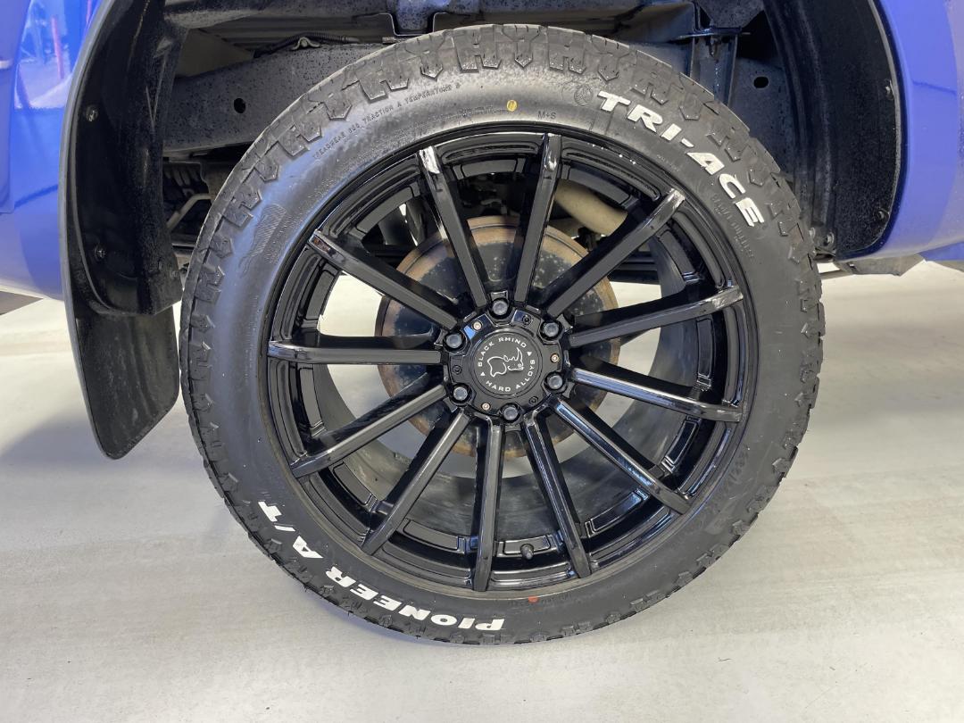 Photo '12' of Isuzu D-MAX