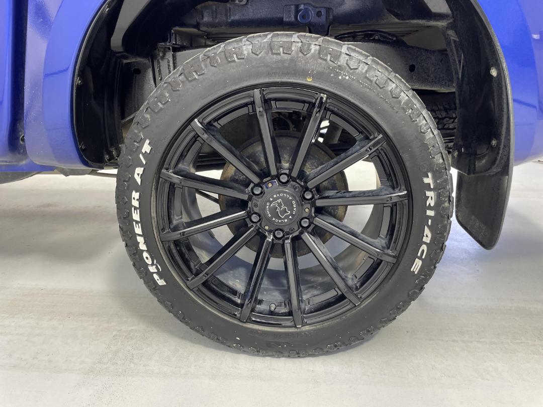 Photo '11' of Isuzu D-MAX