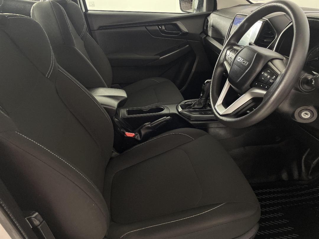 Photo '16' of Isuzu D-MAX