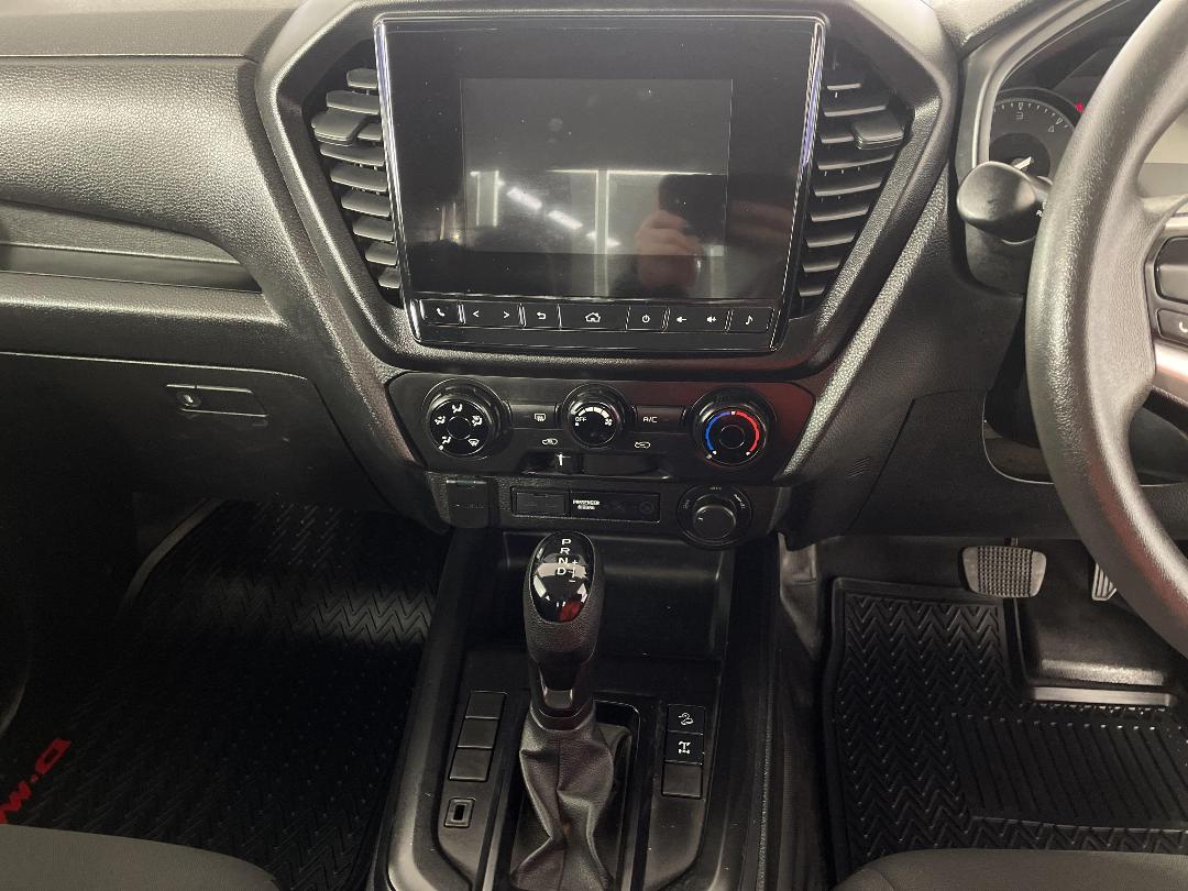 Photo '18' of Isuzu D-MAX