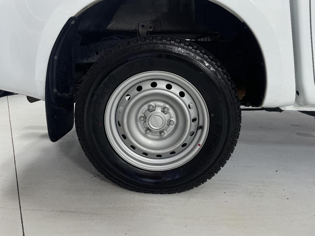 Photo '12' of Isuzu D-MAX Photo '12' of Isuzu D-MAX