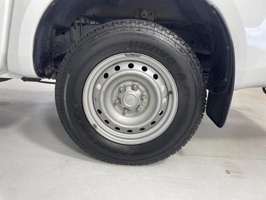 Photo '11' of Isuzu D-MAX Photo '11' of Isuzu D-MAX