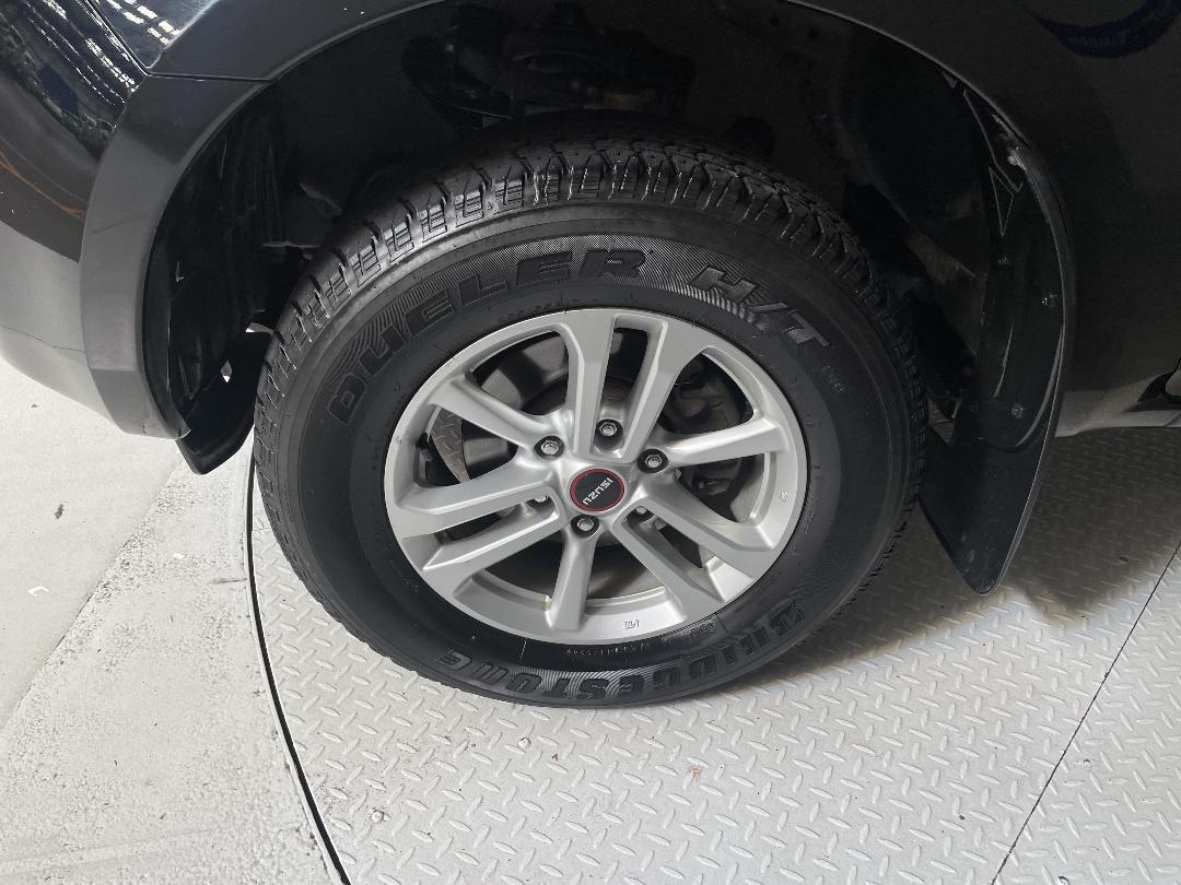 Photo '10' of Isuzu D-MAX