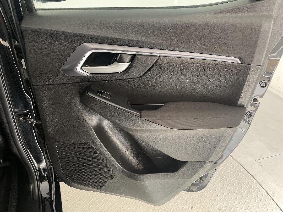 Photo '19' of Isuzu D-MAX