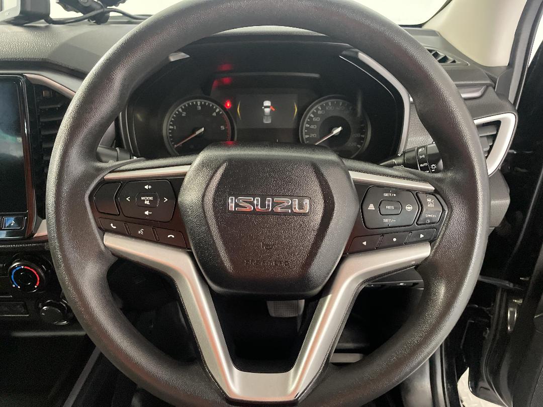 Photo '28' of Isuzu D-MAX