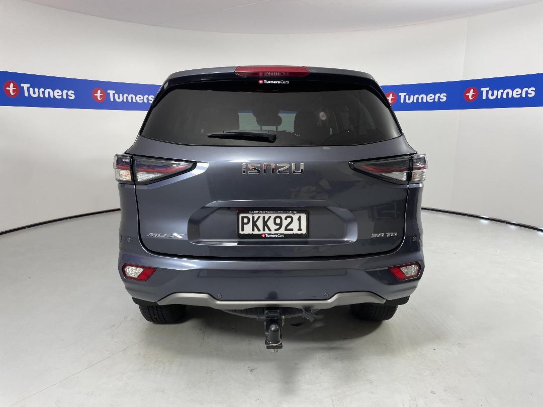 Photo '6' of Isuzu MU-X