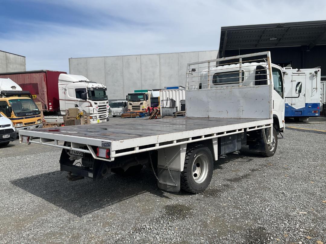Photo '4' of Isuzu N Series NPS450 Flat Deck