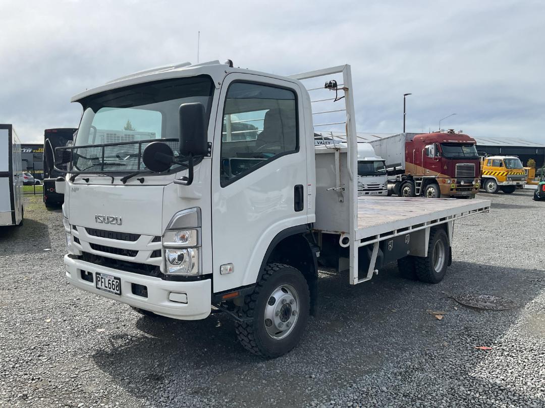 Photo '9' of Isuzu N Series NPS450 Flat Deck