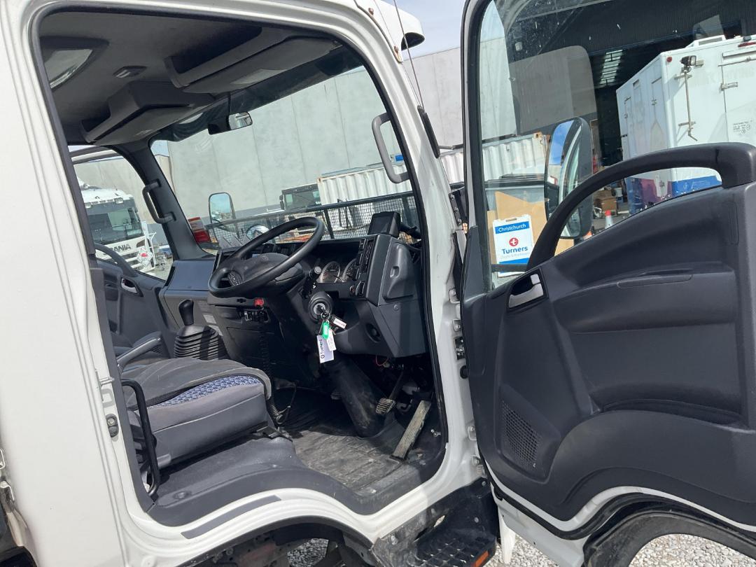 Photo '14' of Isuzu N Series NPS450 Flat Deck