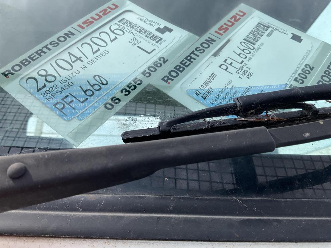 Photo '22' of Isuzu N Series NPS450 Flat Deck