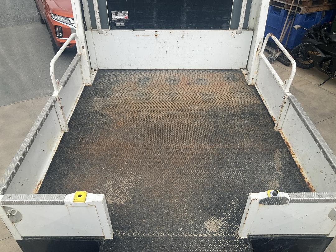 Photo '23' of Isuzu N Series NPR325 Other Truck