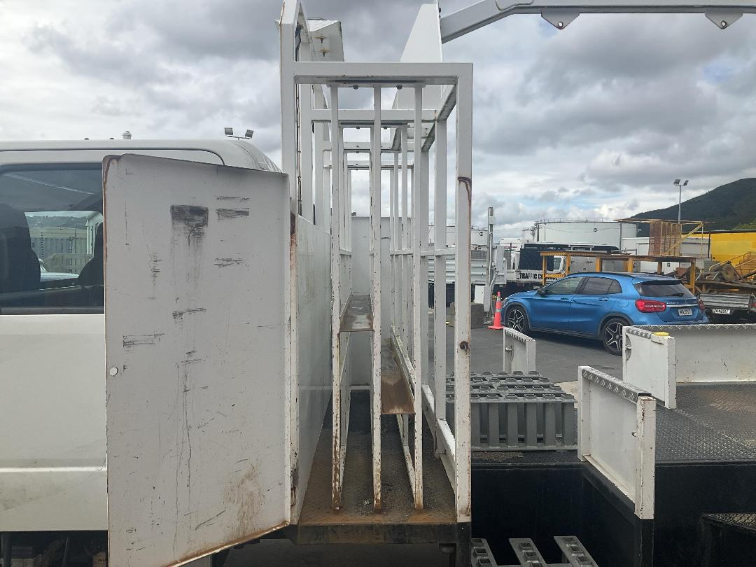 Photo '20' of Isuzu N Series NPR325 Other Truck