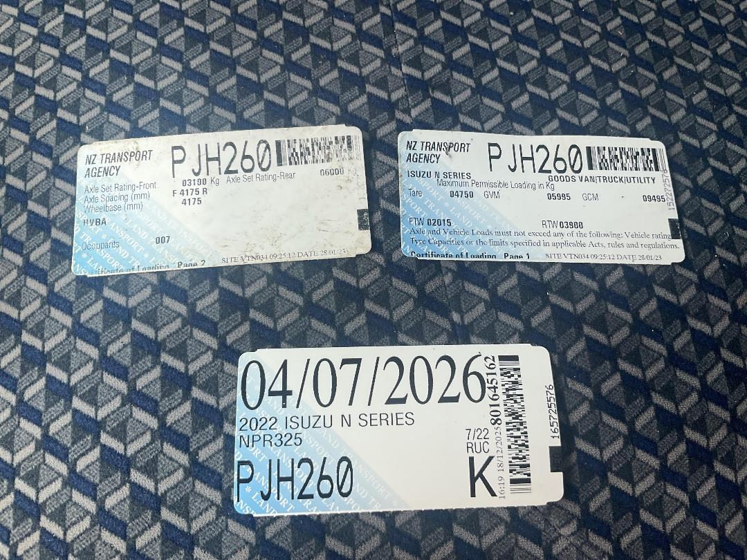 Photo '33' of Isuzu N Series NPR325 Other Truck