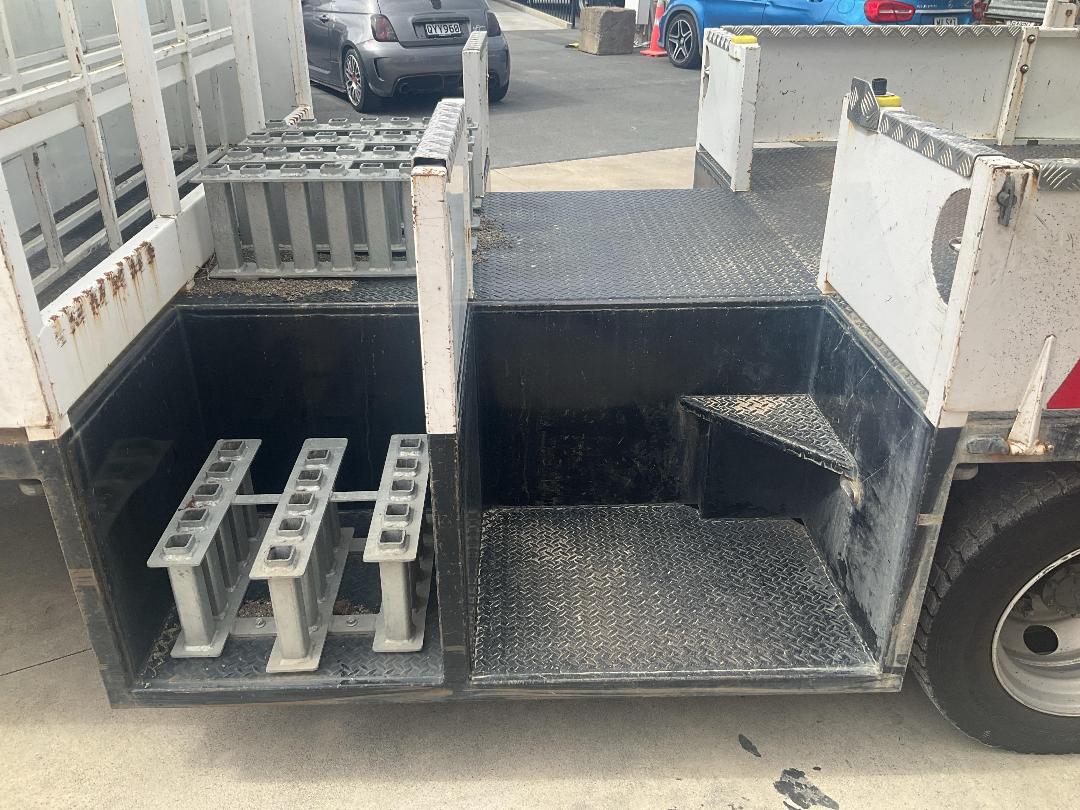 Photo '31' of Isuzu N Series NPR325 Other Truck