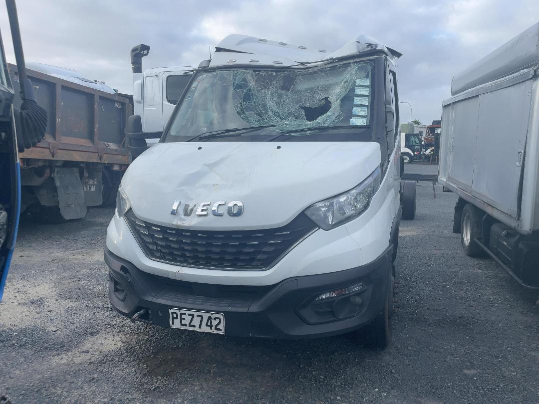 Photo '9' of Iveco Daily Cab Chassis