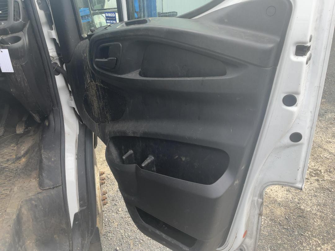 Photo '11' of Iveco Daily Cab Chassis