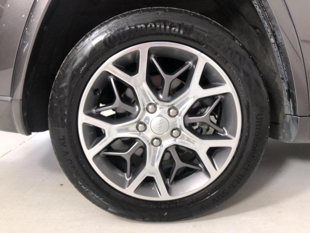 Photo '12' of Jeep Grand Cherokee