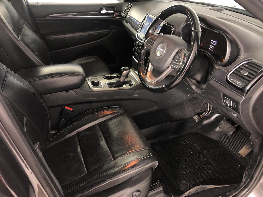 Photo '16' of Jeep Grand Cherokee