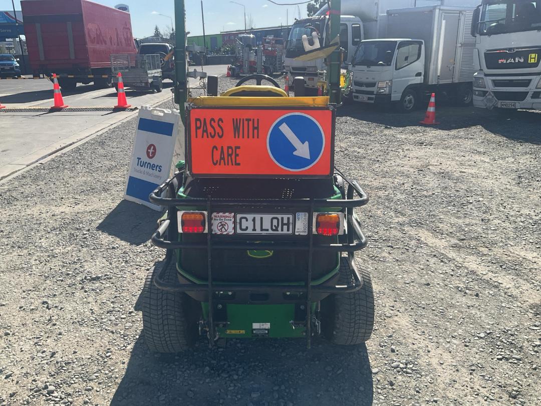 Photo '4' of JOHN DEERE 1580 TERRAIN CUT Mower